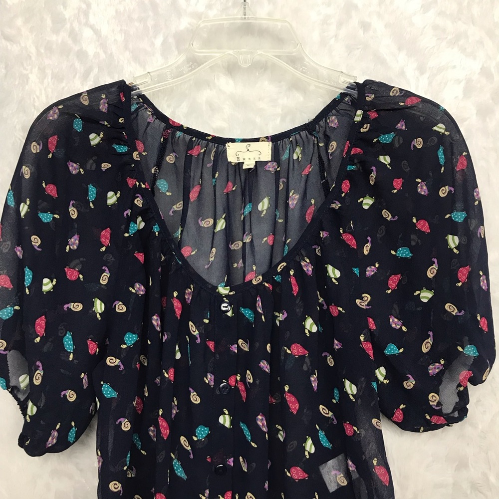 Ember snail turtles blue semi sheer crop Med top - Picture 2 of 6